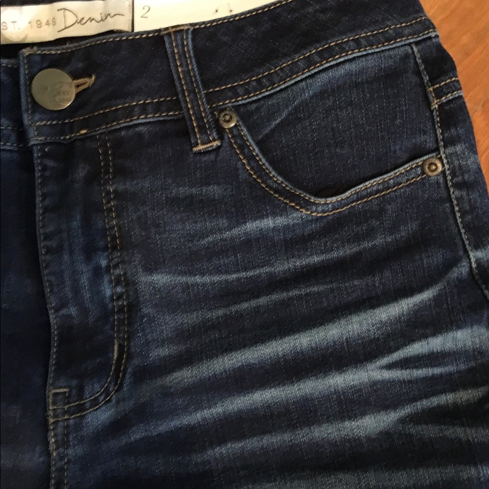 Dark Wash Skinny Jeans Size 2 NWT
